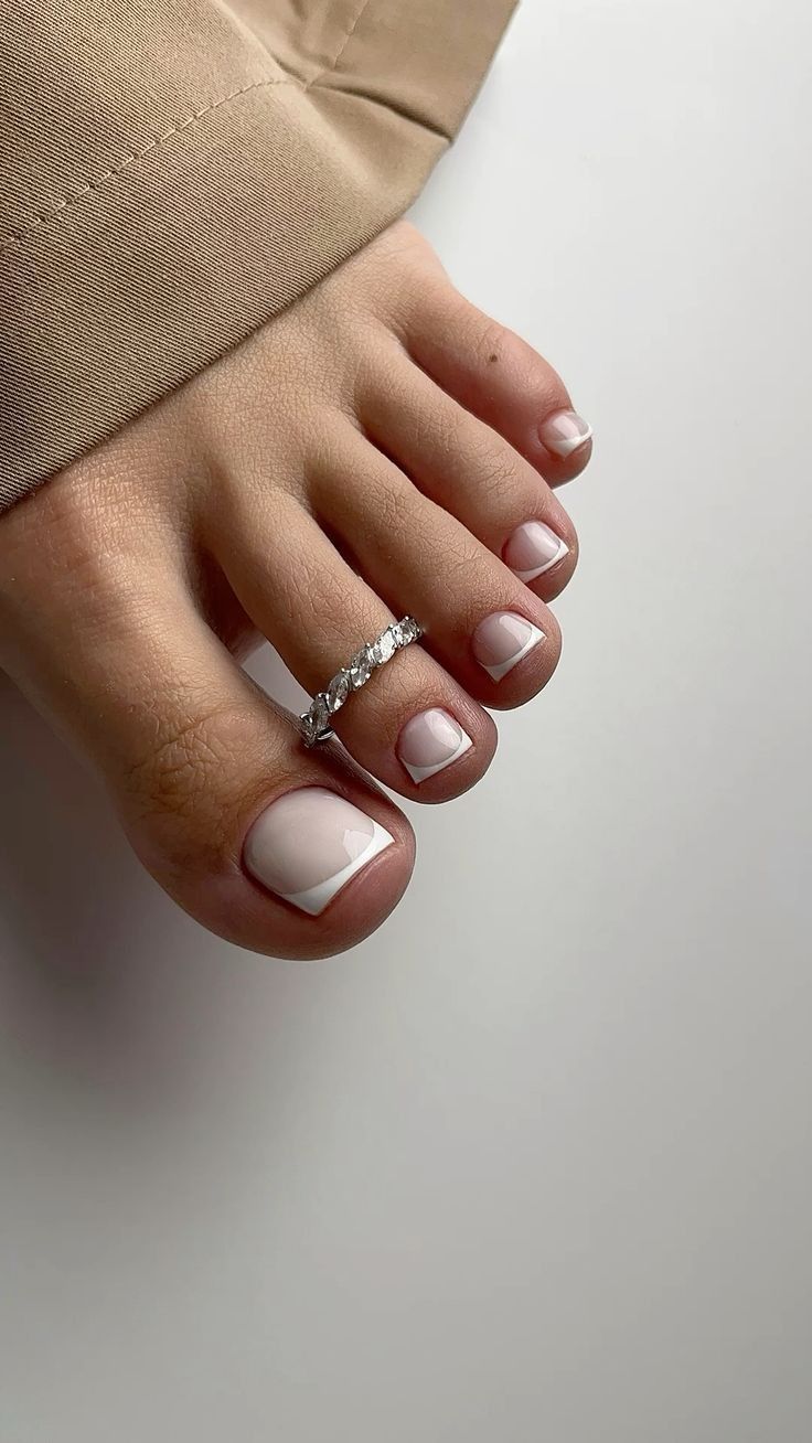 Педикюр — Soft french